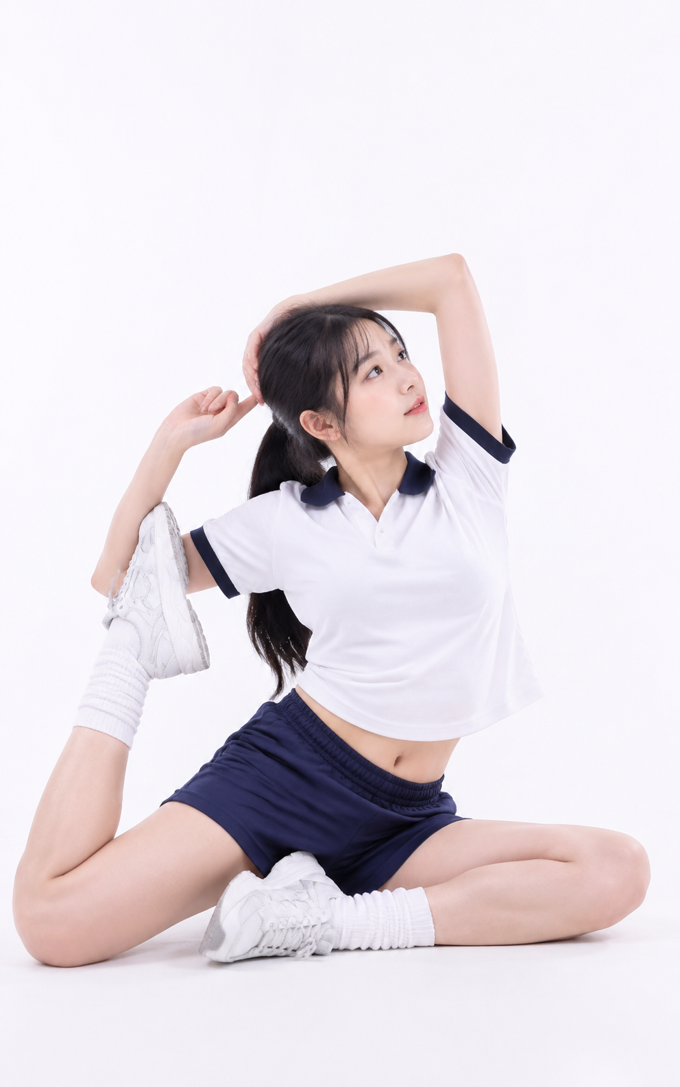 { "主体": { "描述": "一位明确成年的…
