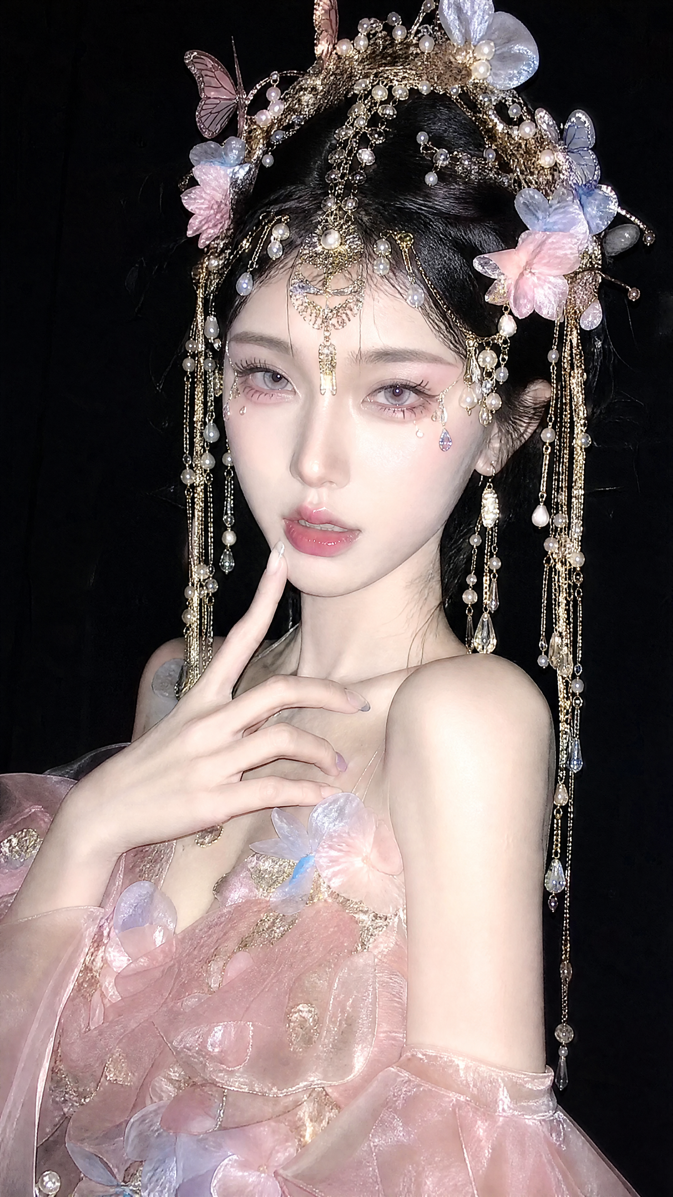 真人摄影，竖版9:16国风幻想写真，手机闪光灯近…